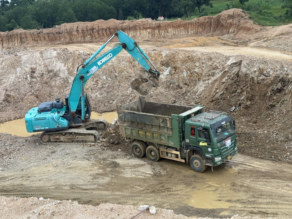 Công Ty TNHH Khoáng Sản Hoàng Minh Phát